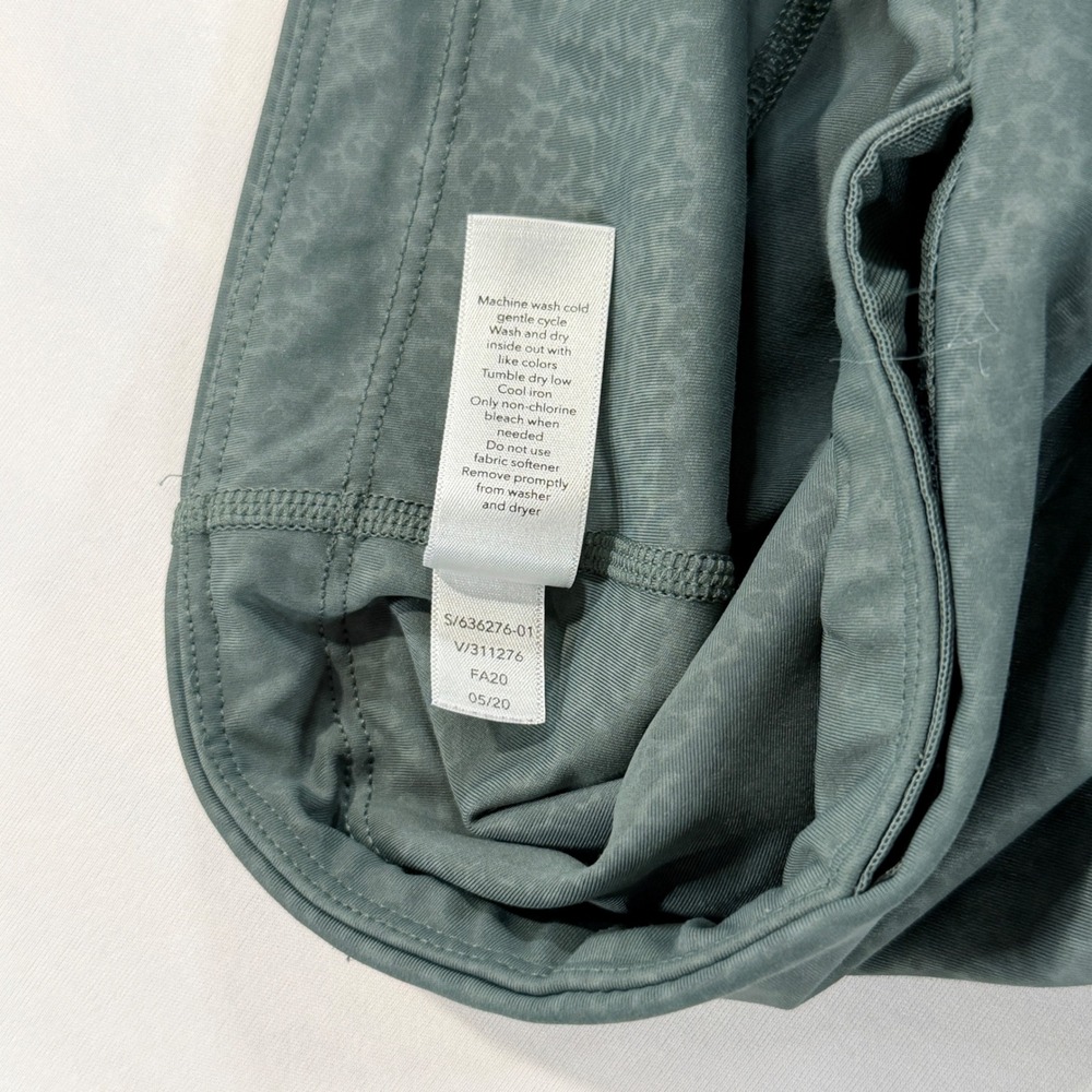 Athleta Ultimate Stash Pocket Embossed 7/8 Tight Womens S Teal Green Leggings - Picture 4 of 9